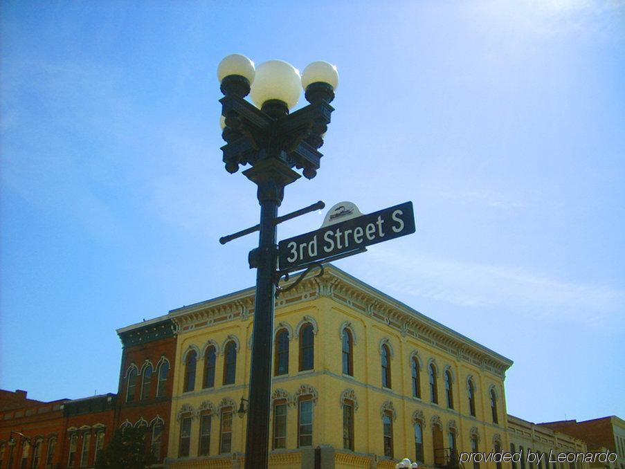 Pearl Street Hotel La Crosse Exterior photo